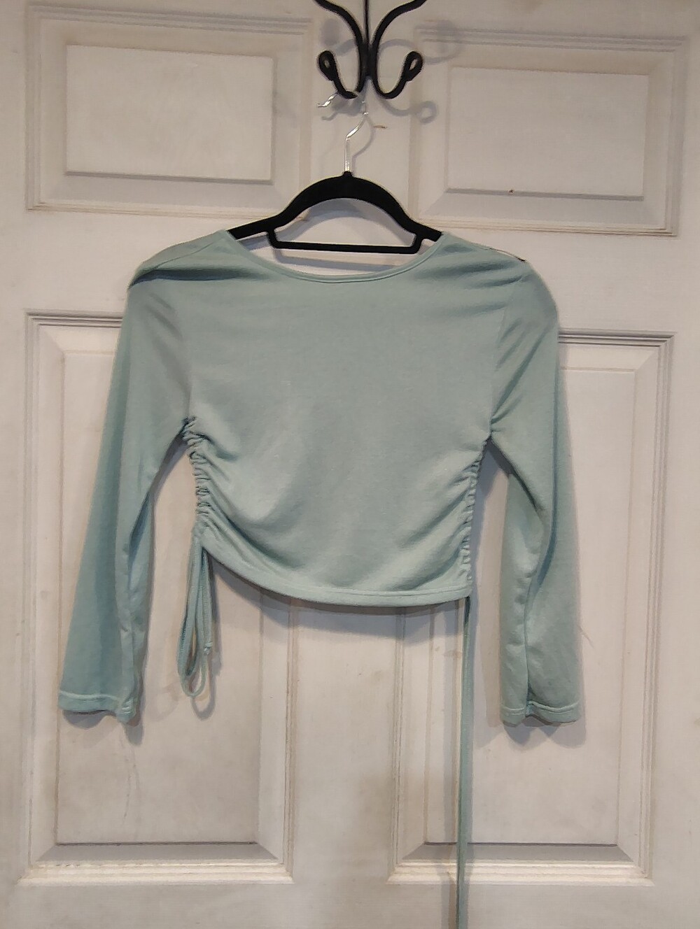 DK NY Size M Green Long Sleeve Crop
